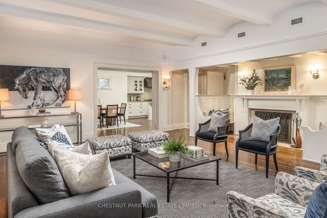 77 Chestnut Park Rd, House other with 6 bedrooms, 5 bathrooms and 2 parking in Toronto ON | Image 7
