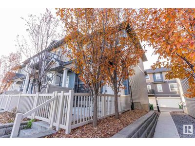 45 - 1030 Chappelle Blvd Sw, Townhouse with 3 bedrooms, 3 bathrooms and null parking in Edmonton AB | Image 3