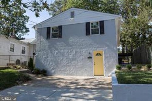 1627 Quarter Ave, CAPITOL HEIGHTS, MD, 20743-5318 | Card Image