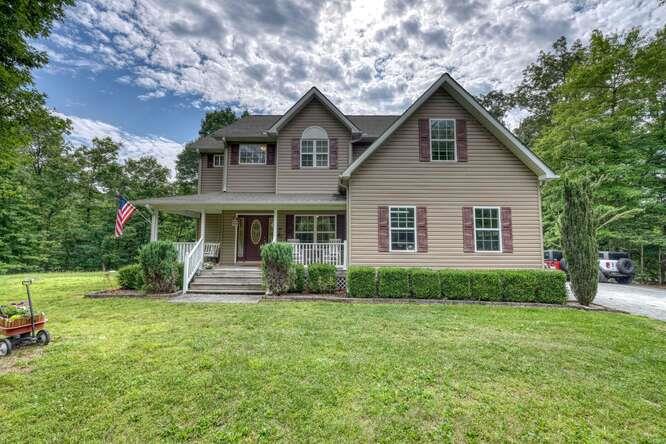 Holland Ln, Murphy, NC 28906