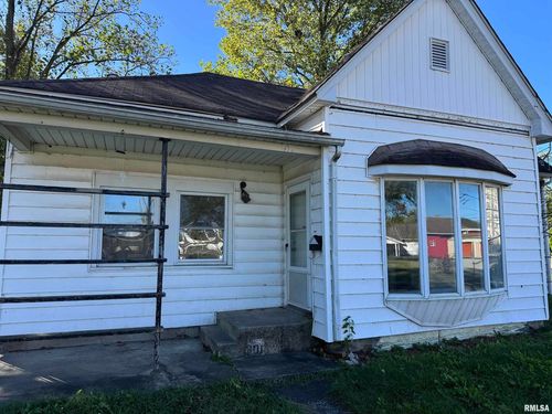 301 E Calvert St, Marion, IL, 62959-3069 | Card Image