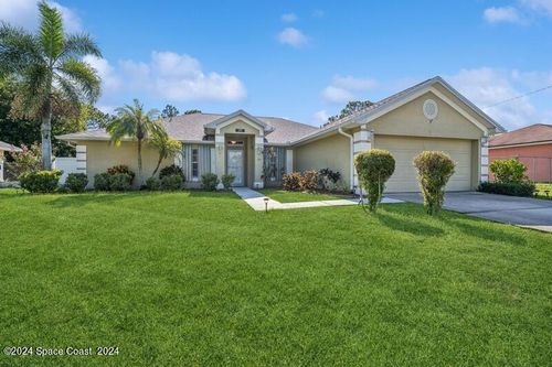 171 Chestnut Avenue Ne, Palm Bay, FL, 32907 | Card Image