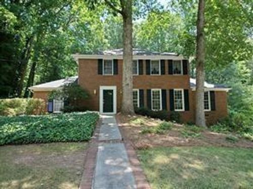 7195 Hunters Branch Dr, Sandy Springs, GA, 30328-1768 | Card Image