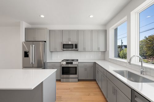 115-3613 Jetson Way, Austin, TX, 78723-5858 | Card Image