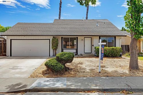 1427 Saybrook Rd, Livermore, CA, 94551-1561 | Card Image