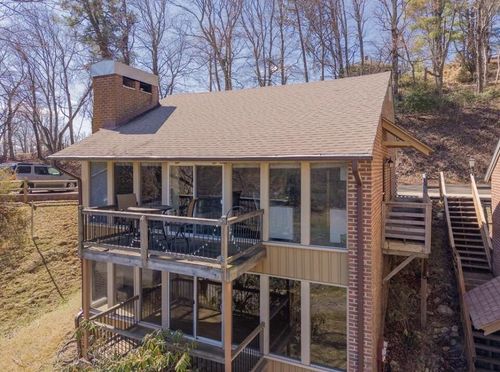 40 Doe Valley Dr, Hillsville, VA, 24343 | Card Image