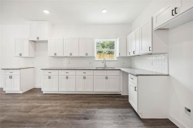 5608 Hollow Pines Dr, House other with 3 bedrooms, 4 bathrooms and 1 parking in Houston TX | Image 14