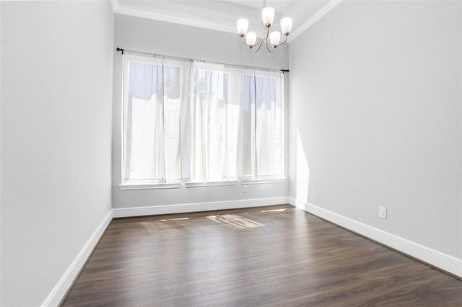 Huge Dining Room for ample guests! | Image 9