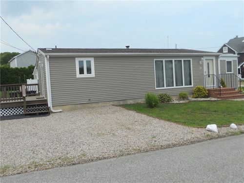 20 Anchorage Rd, Narragansett, RI, 02882-2035 | Card Image