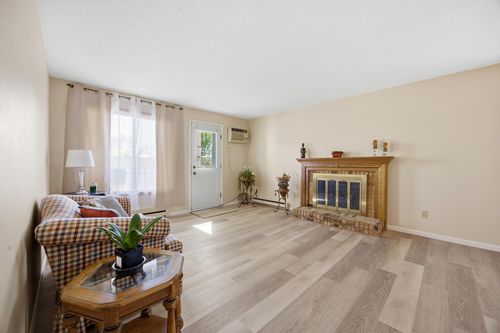 208-341 Prairiewood Cir S, Fargo, ND, 58103-4618 | Card Image