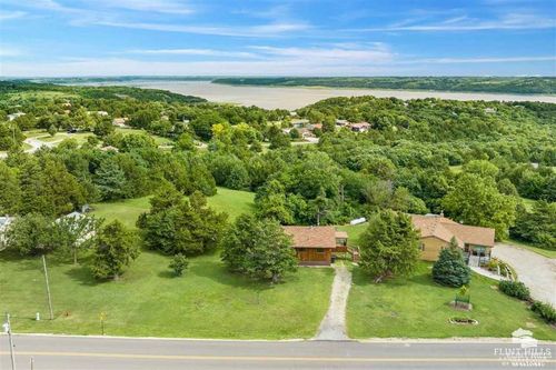 7204 Hi-View Dr Drive, Manhattan, KS, 66503 | Card Image