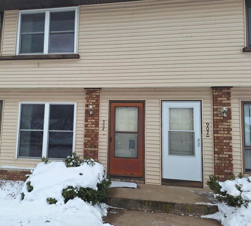 904-904 12th Avenue, Onalaska, WI, 54650 | Card Image