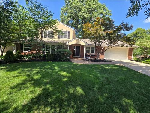 9536 Manor Rd, Leawood, KS, 66206-2251 | Card Image