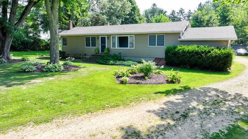 1727 Highway 67, Clinton, IA, 52732-9542 | Card Image