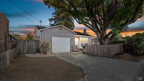 2148 Terrace Dr, Napa, CA, 94559-4109 | Card Image