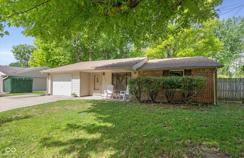 1262 Barefoot Trl, Greenwood, IN, 46142-5111 | Card Image