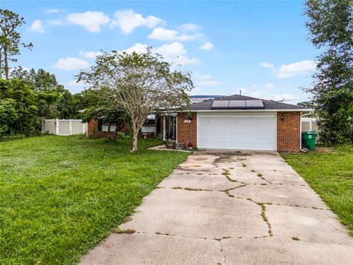 1005 Crescent Pkwy, DELAND, FL, 32724-3711 | Card Image