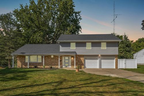 1132 W Ridgeway Ave, Waterloo, IA, 50701-4016 | Card Image