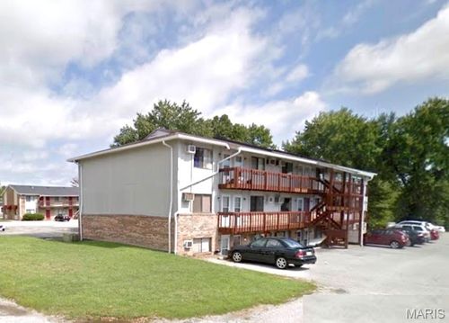 apt-8-8 N 45th St, Belleville, IL, 62226-5548 | Card Image