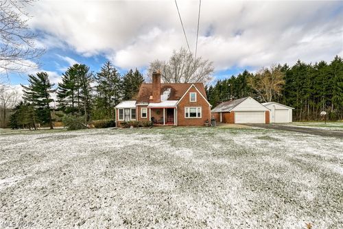 8157 State Route 43, Streetsboro, OH, 44241-5864 | Card Image