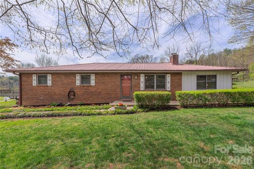 13 Forge Dr, Mills River, NC, 28759-9690 | Card Image