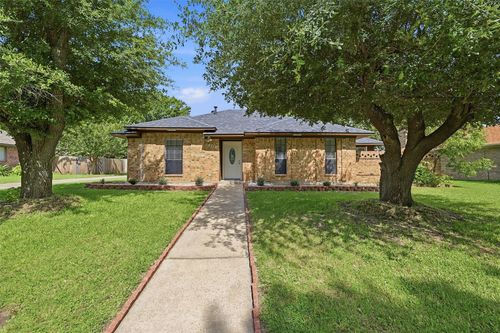 3110 Normandy Dr, Sherman, TX, 75090-1838 | Card Image