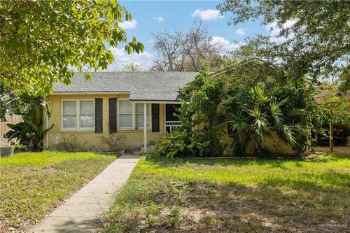 500 N 7th St, McAllen, TX, 78501-2695 | Card Image