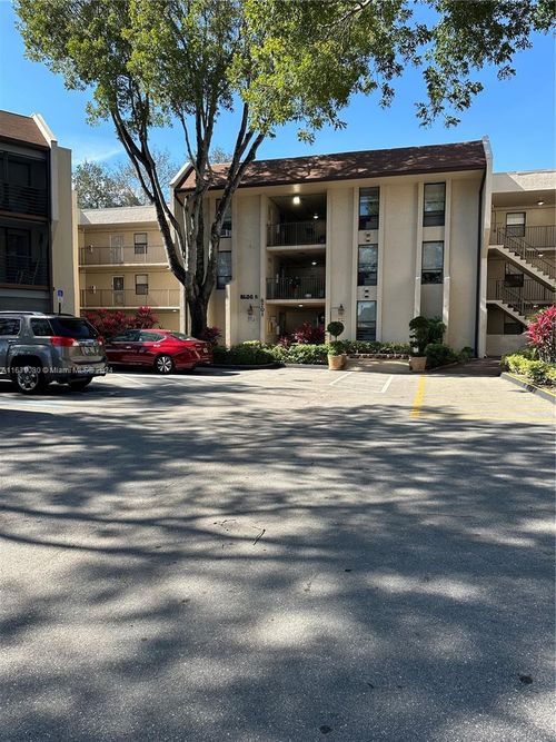 apt-202-6701 N University Dr, Tamarac, FL, 33321-4032 | Card Image