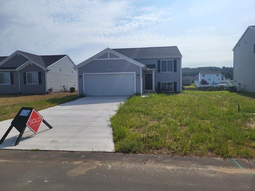 58643 Swenson St, Mattawan, MI, 49071-8002 | Card Image