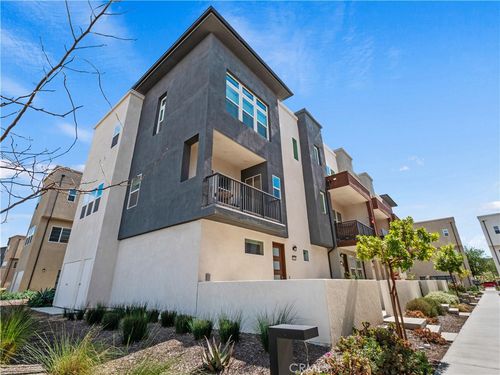 27013 Hummingbird Ln, Valencia, CA, 91381-2182 | Card Image