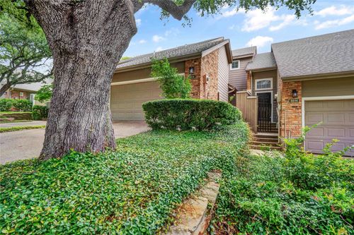 8518 Coppertowne Ln, Dallas, TX, 75243-8035 | Card Image