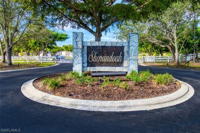 16251 Shenandoah Circle, House other with 4 bedrooms, 5 bathrooms and null parking in Fort Myers FL | Image 3