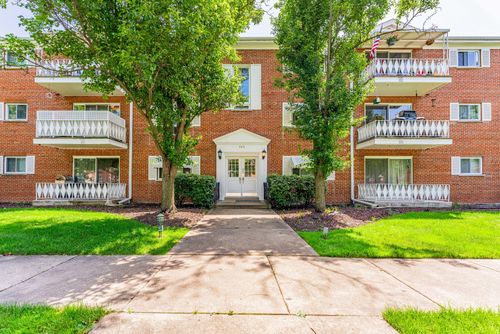 1c-705 Western Ave, Park Ridge, IL, 60068-2528 | Card Image