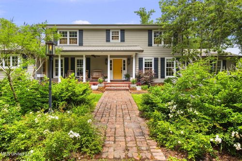 398 Green Acres Dr, Canton, MS, 39046-2800 | Card Image