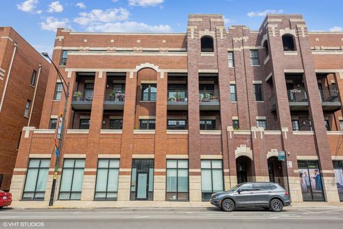 302-2905 Halsted St, Chicago, IL, 60657-7106 | Card Image