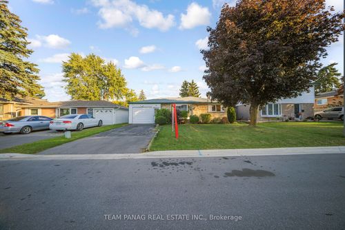 71 Watson Cres, Brampton, ON, L6W1E5 | Card Image