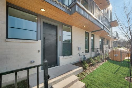 1906 Annex Ave, Dallas, TX, 75204-4702 | Card Image