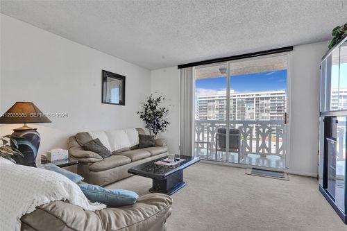 803-3113 S Ocean Dr, Hallandale Beach, FL, 33009-7258 | Card Image