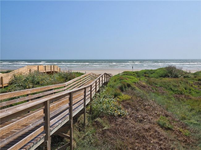 APT-201 - 4901 State Highway 361, Condo with 2 bedrooms, 2 bathrooms and null parking in Port Aransas TX | Image 7
