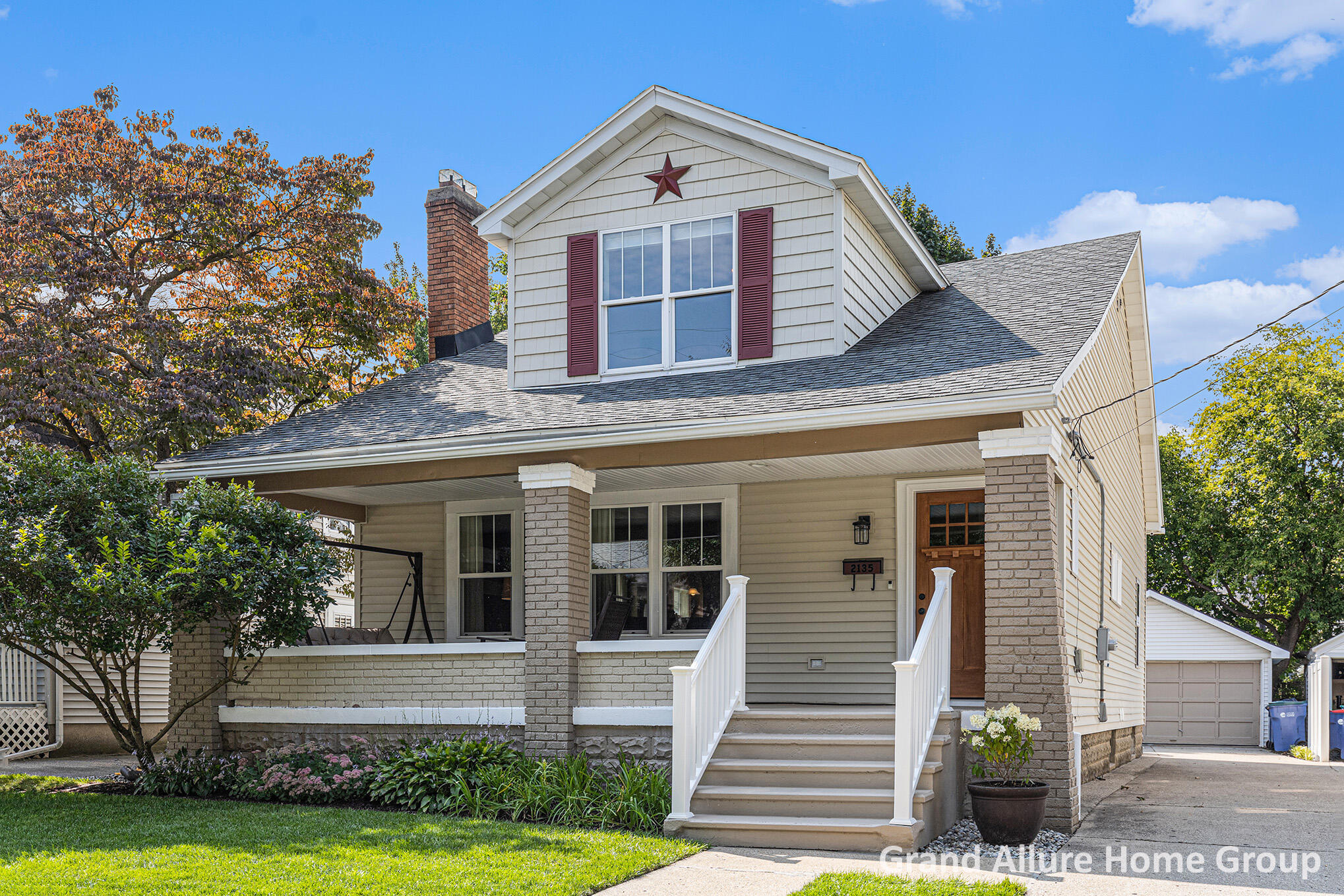 Paris Ave, Grand Rapids, MI 49507