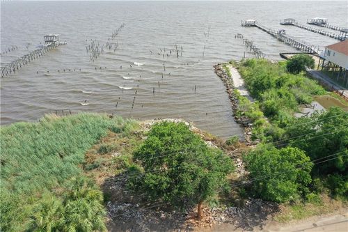 97 Lakeview Dr, Slidell, LA, 70458-5909 | Card Image