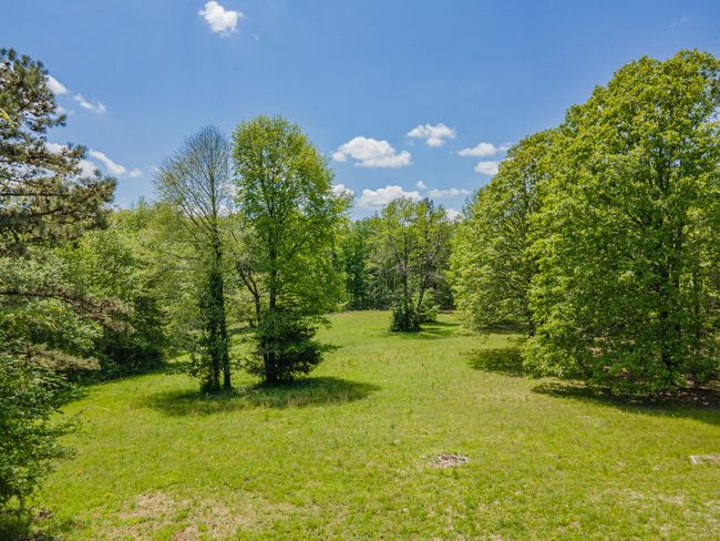 2724 She Boss Rd, House other with 2 bedrooms, 2 bathrooms and 4 parking in Duck River TN | Image 37