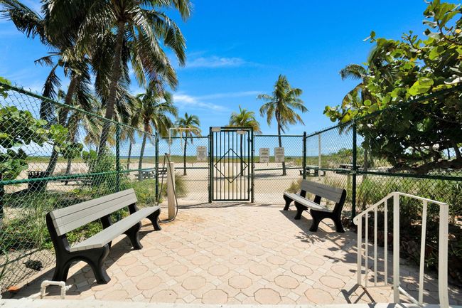 APT-2010 - 750 N Ocean Blvd, Condo with 2 bedrooms, 2 bathrooms and null parking in Pompano Beach FL | Image 70