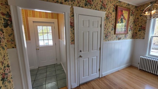 APT-2 - 20 Reeves St, Condo with 3 bedrooms, 1 bathrooms and 2 parking in Worcester MA | Image 10
