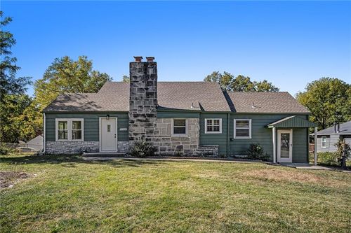 5310 N Indiana Ave, Kansas City, MO, 64119-2617 | Card Image