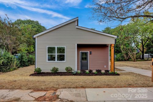 7 Cooper St, Salisbury, NC, 28144-5621 | Card Image