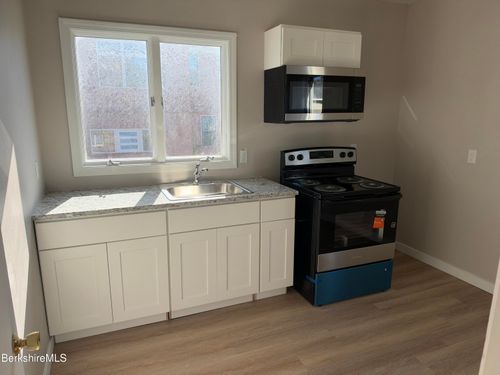 207-100 Wendell Ave, Pittsfield, MA, 01201 | Card Image