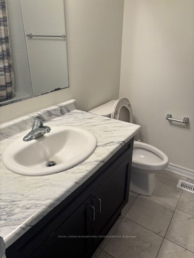 1292 Leger Way, House other with 3 bedrooms, 3 bathrooms and 1 parking in Milton ON | Image 15
