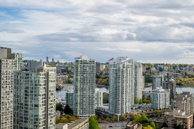 2903 - 909 Mainland Street, Condo with 2 bedrooms, 2 bathrooms and 1 parking in Vancouver BC | Image 4