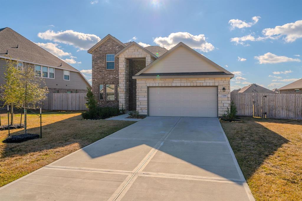 Keechi Pl, Baytown, TX 77523
